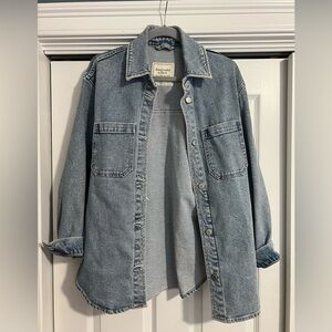 Abercrombie & Fitch Oversized Denim Jacket
